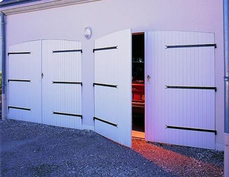 Porte garage en pvc Janibat : modèle PVC