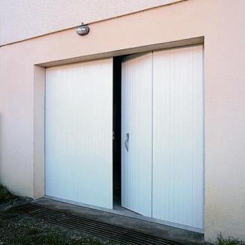 Porte garage en pvc JANICLOS : modèle PVC